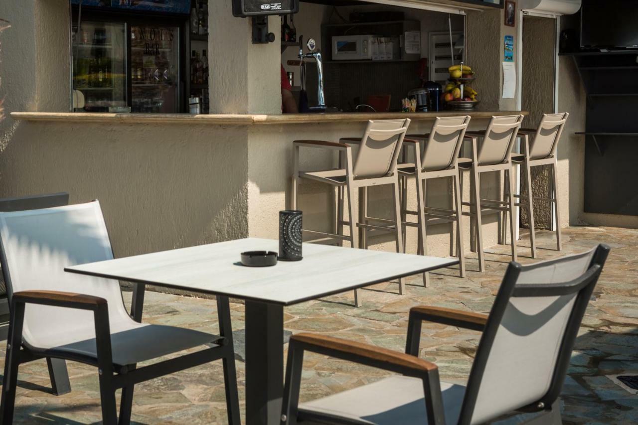 Antonia Hotel Vlachata